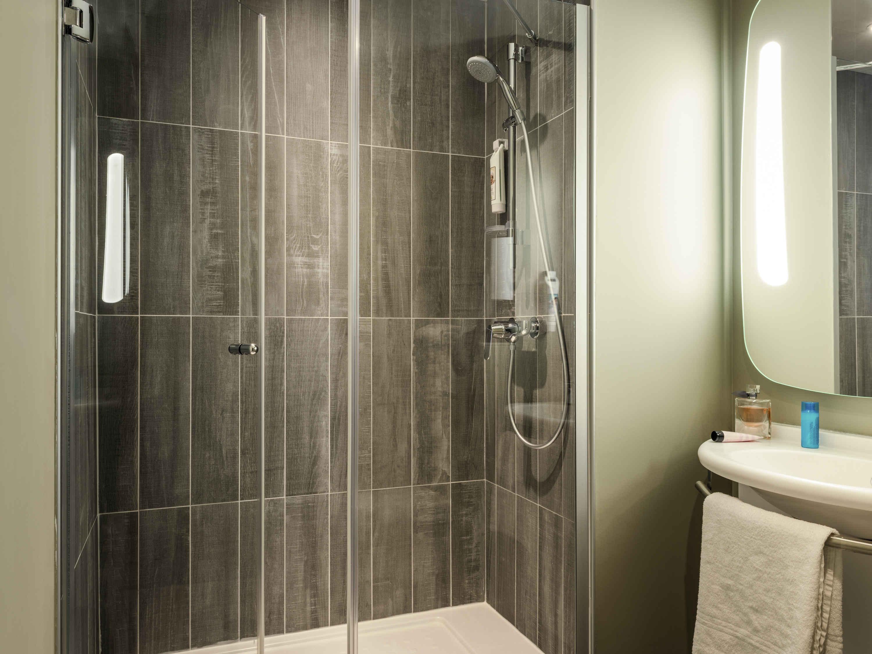 Hotel Ibis Avenue De La Republique Parigi