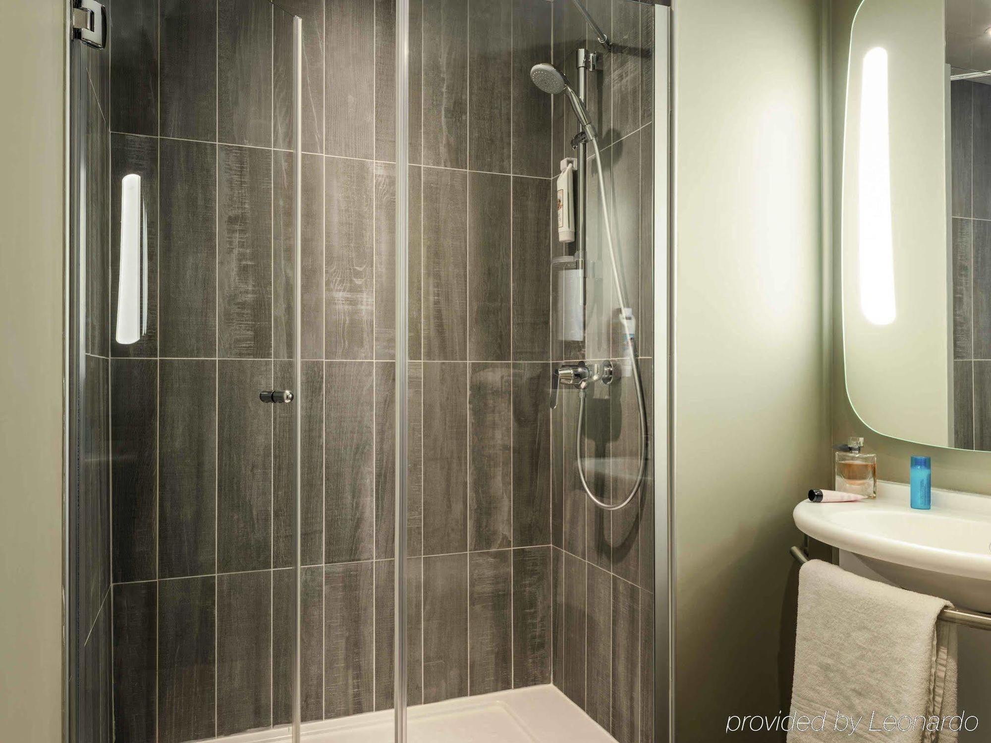 Ibis Avenue De La Republique Hotel 3*