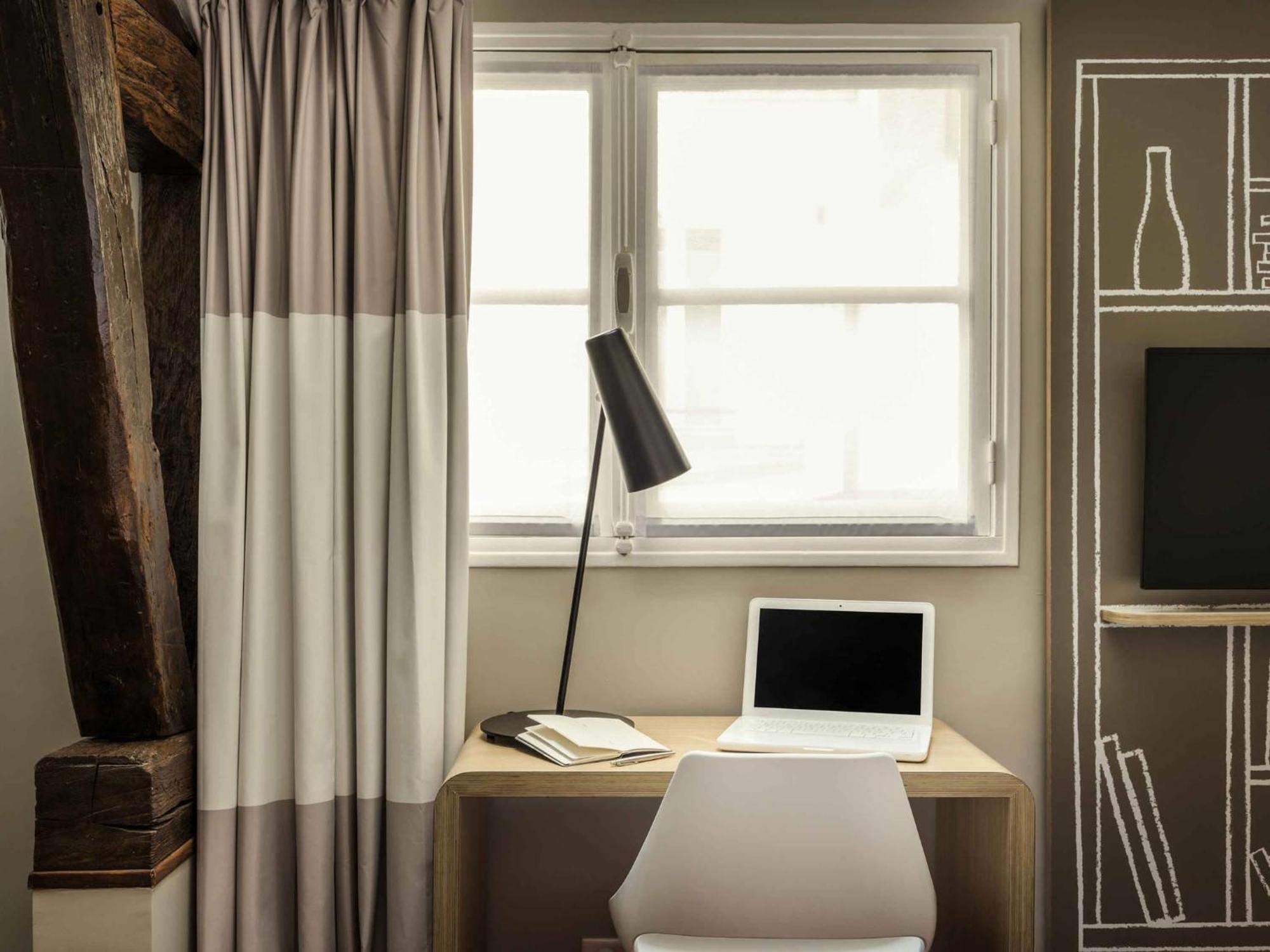 Ibis Avenue De La Republique Hotel