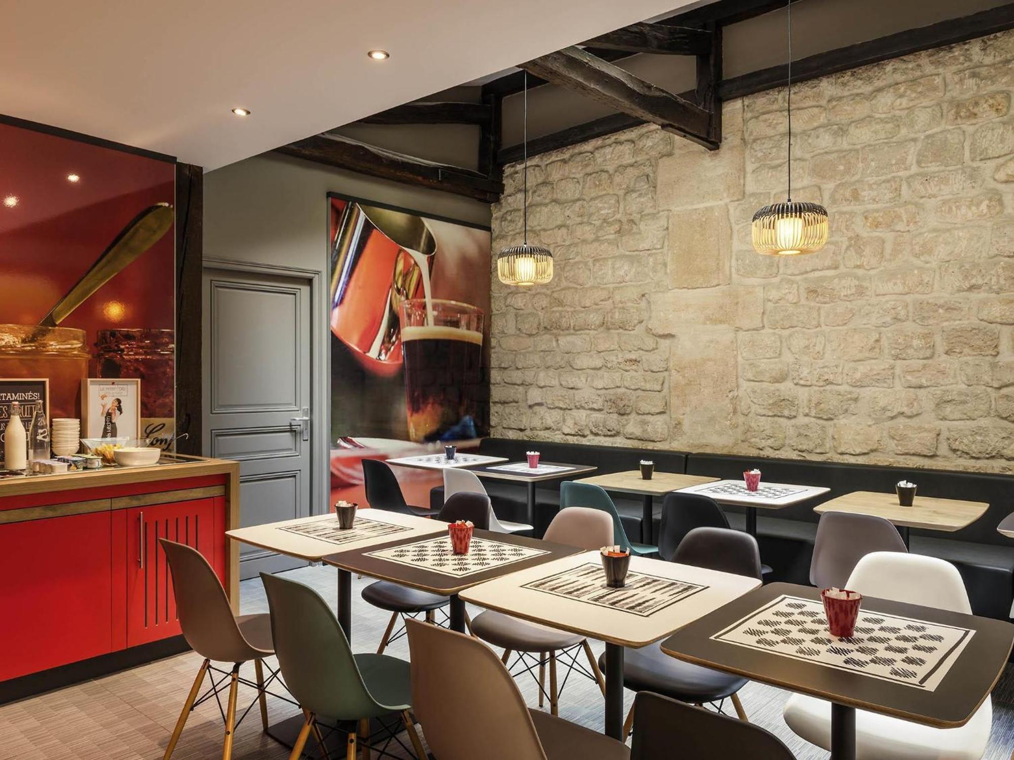 Ibis Avenue De La Republique Hotel 3*